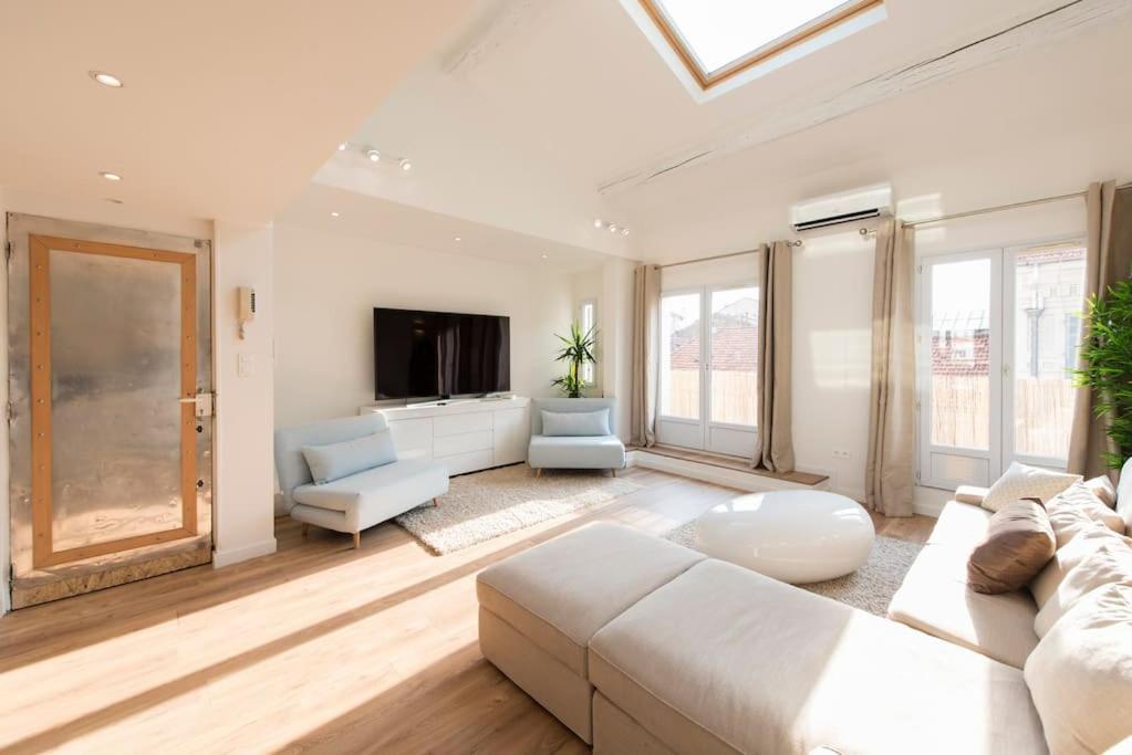Duplex Plein Centre, Zone Pietonne, 2 Apartamento